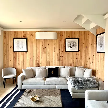 Louis - Grand Piquey Villa *