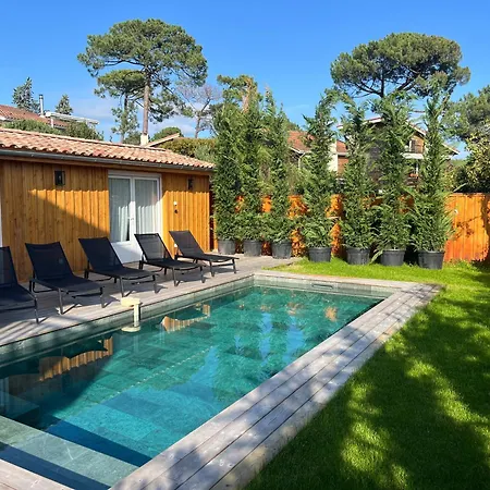 Louis - Grand Piquey Villa