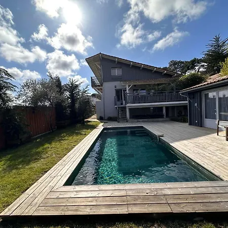 Louis - Grand Piquey Villa