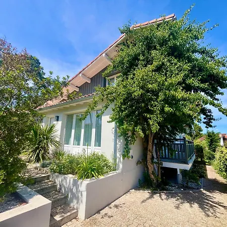 Louis - Grand Piquey Villa
