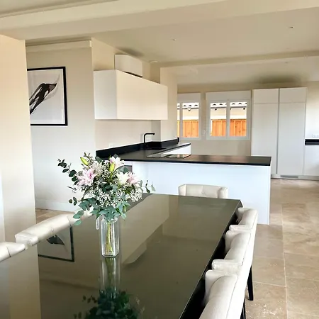 Louis - Grand Piquey Vila