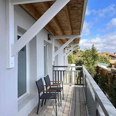 Louis - Grand Piquey Villa